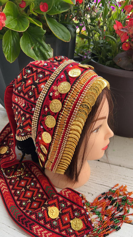 Waqaya with gold-plated coins