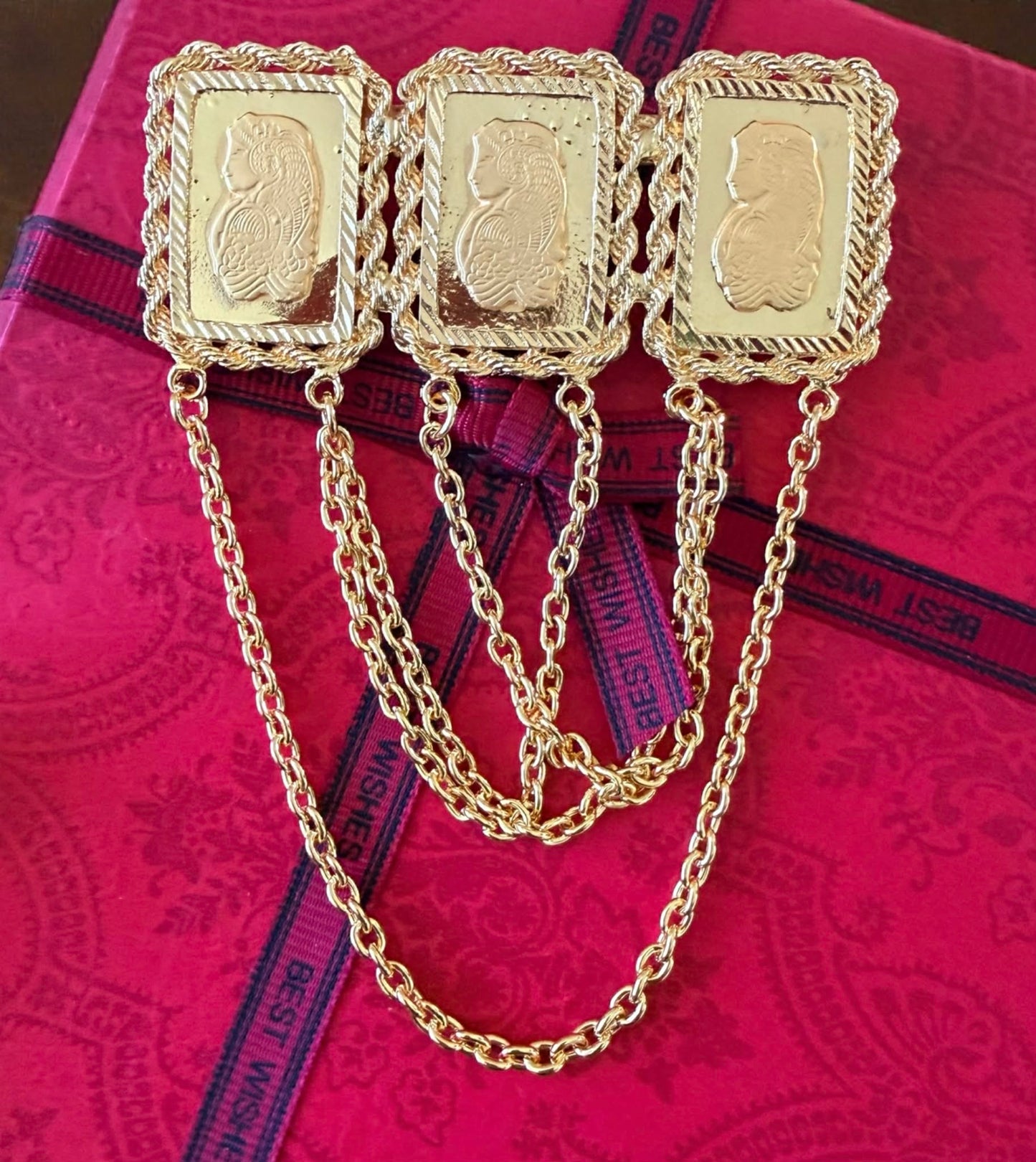 Brooch